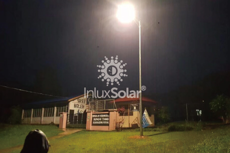 Luces solares para pueblos indígenas en Malasia