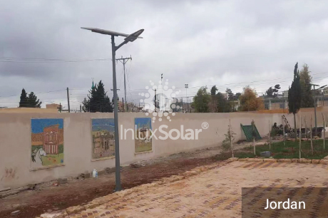 Farola solar Falcon todo en dos en Jordania